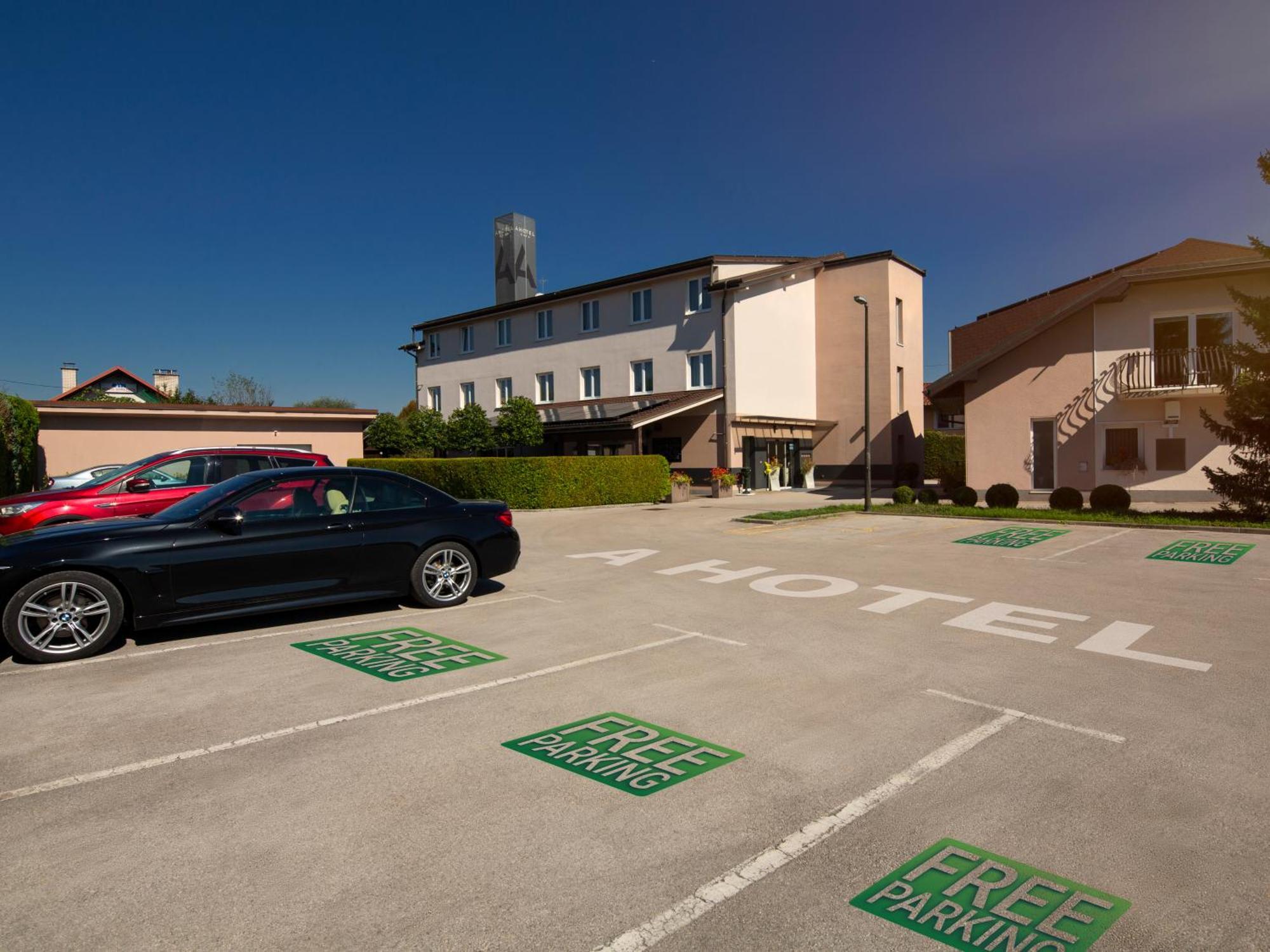 Ahotel Ljubljana Liubliana Exterior foto